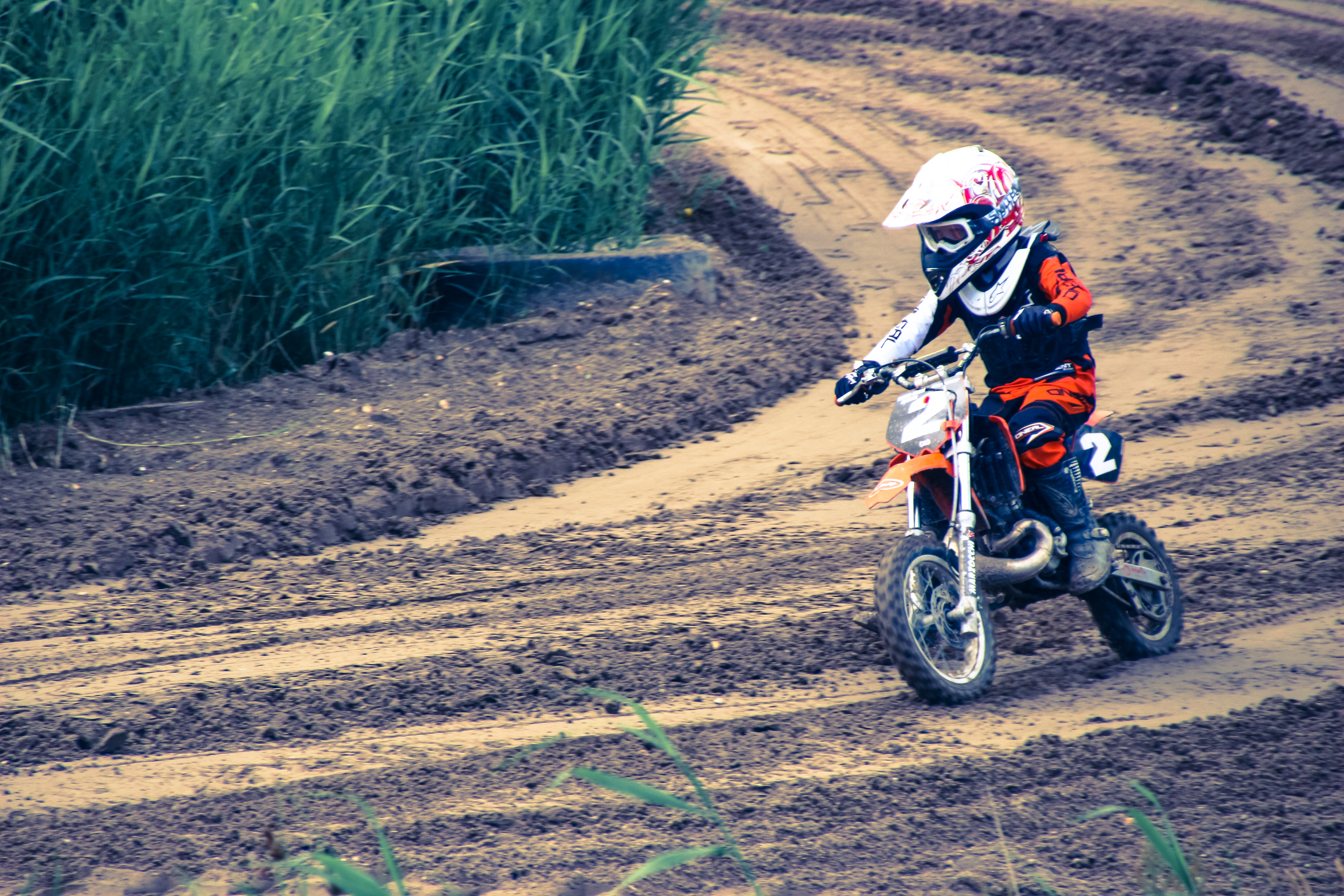 Photographing dirt bikes races for beginners