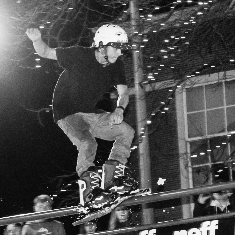 Sparrow Knox riding the rail hard