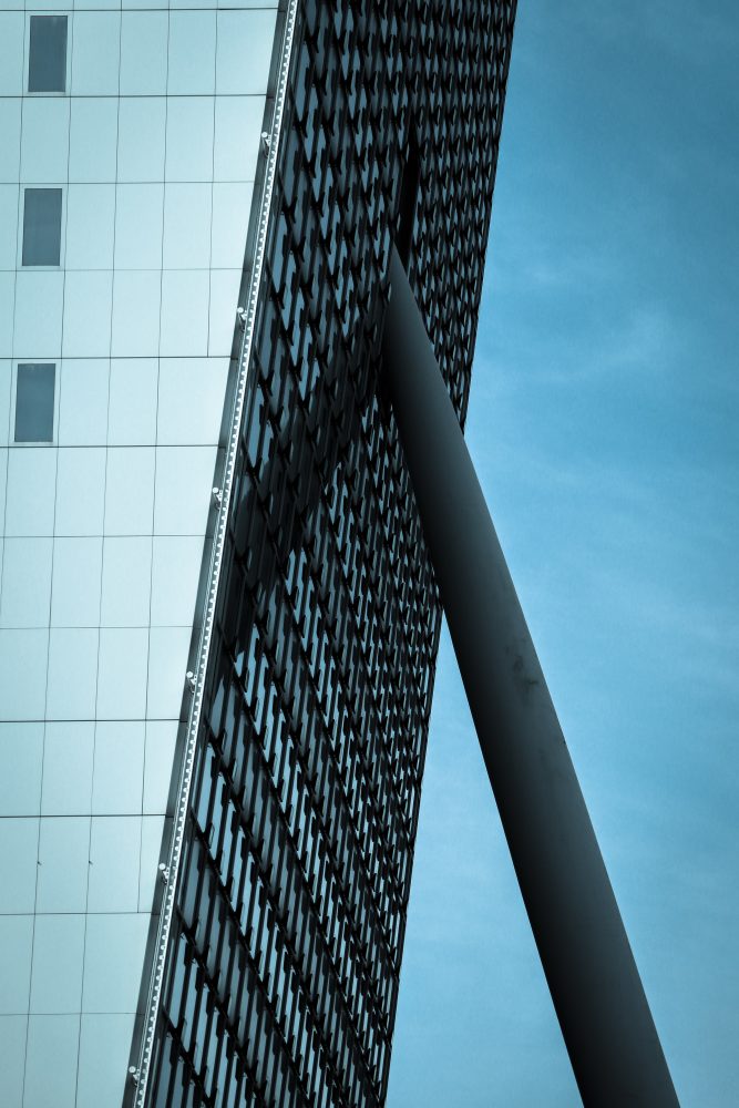 Photographing architecture in Rotterdam for beginners.