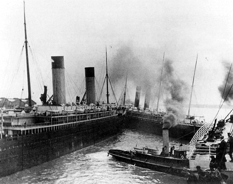 Close call between New York and Titanic